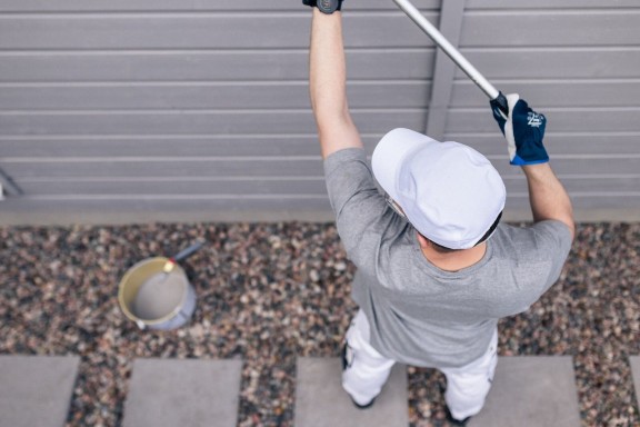 Alcro painter exterior wall
