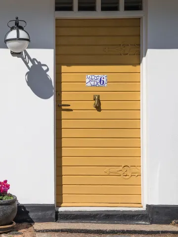 Måla ytterdörr med Alcro 