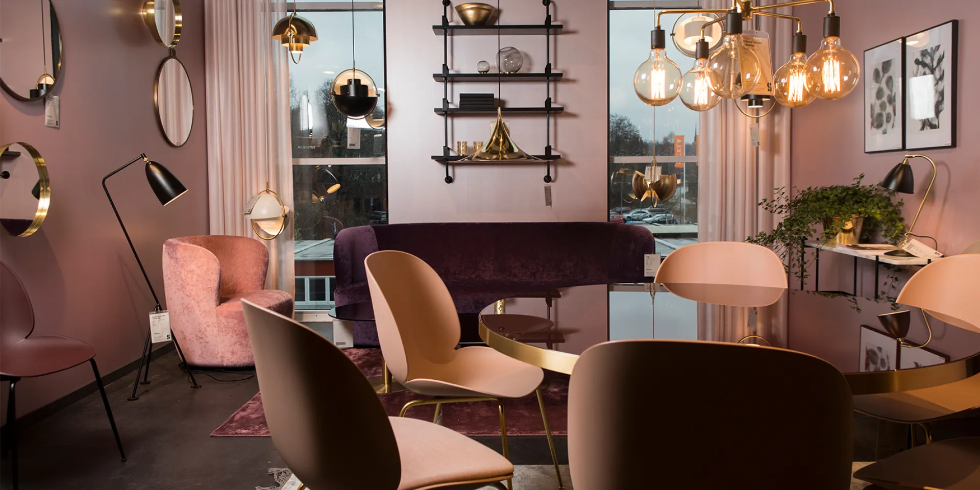 Inspiration från butiken Svenssons i Lammhult i Stockholm där väggarna är målade i Rosé pärlemor