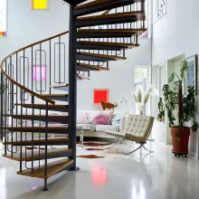 Spiraltrappa hemma hos Alcros kulörexpert