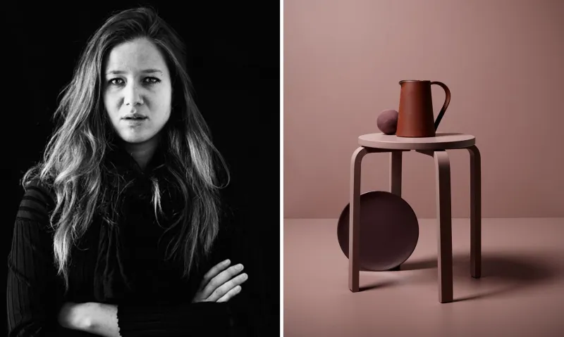 Porträtt av Amanda Rodriguez och stilleben målat i beige färgskala